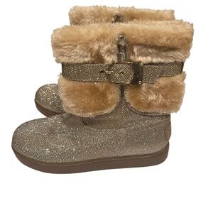 GBG by Guess Gold Metallic Fully Lined Faux Fur BootsSize 8. NWT